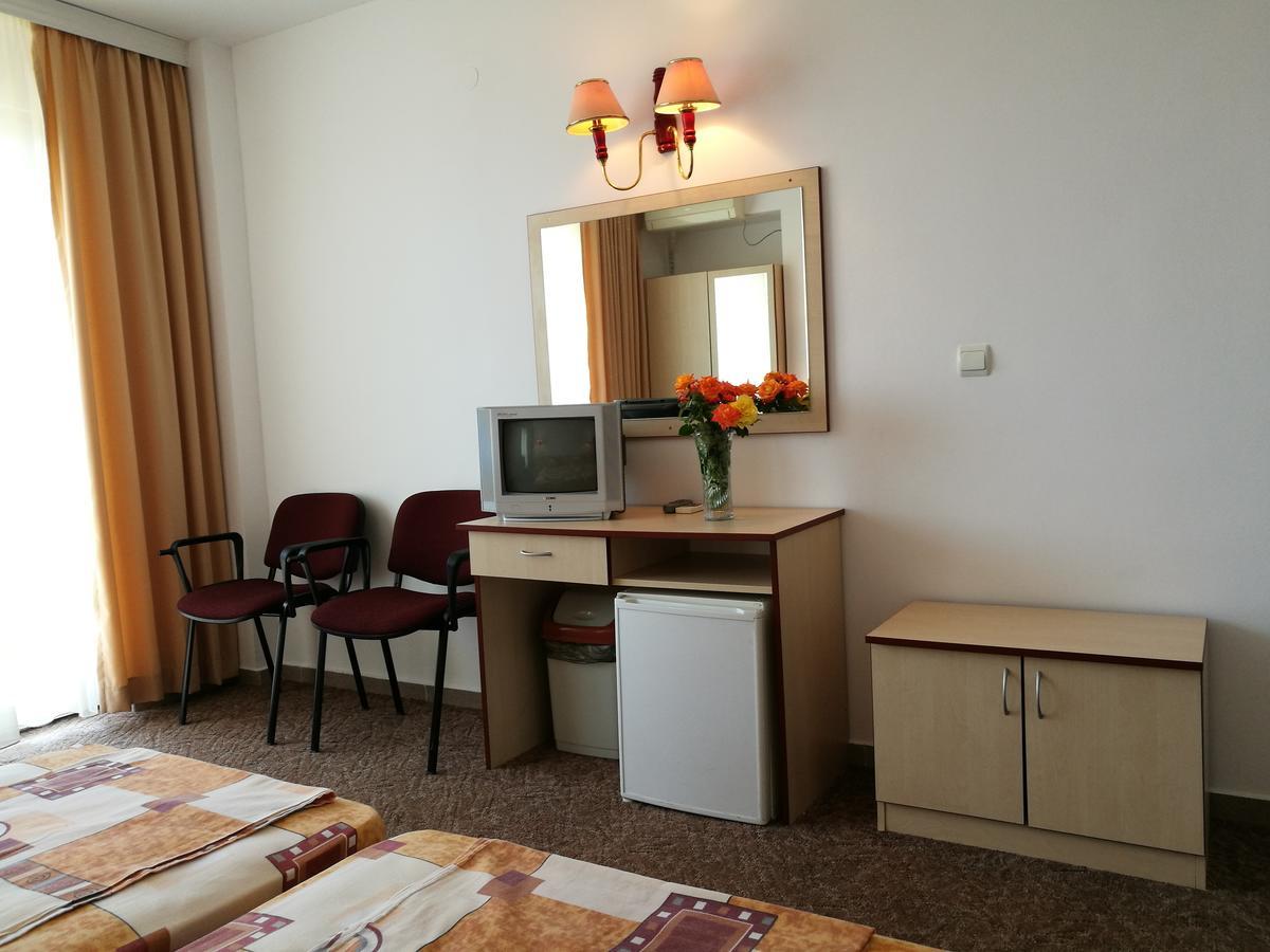Family Hotel Lipite Tipchenitsa Eksteriør bilde